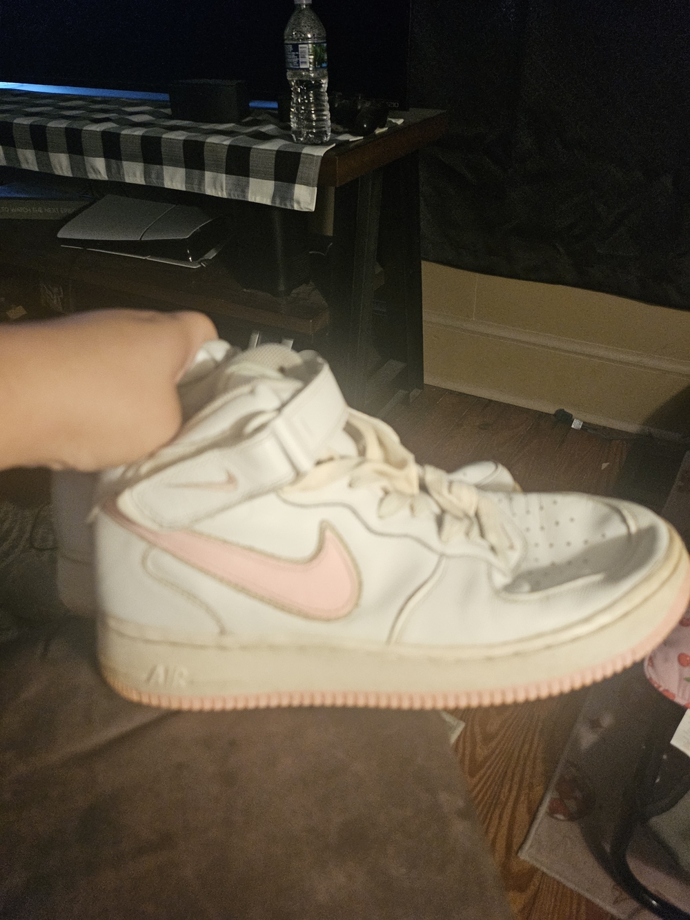 Y2k Nike Air Force 1 Mid '07 sneakers, featuring a white leather upper and a lig
